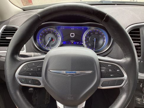 Used 2019 Chrysler 300 Touring w/ Sport Appearance Package AWD/4WD image 25
