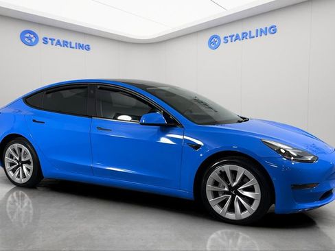 Used 2021 Tesla Model 3 Standard Range Plus image 12