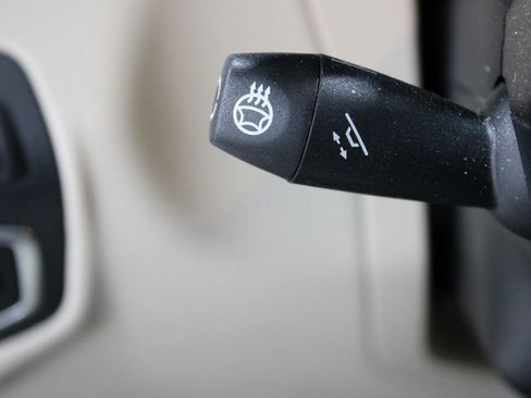 Used 2022 Mercedes-Benz GLC 300 4MATIC image 23