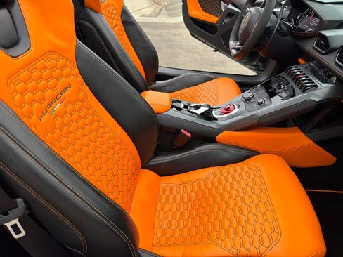 Used 2019 Lamborghini Huracan LP 580-2 image 5