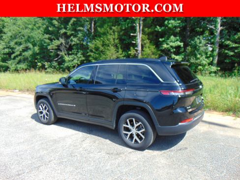 Certified 2024 Jeep Grand Cherokee Limited AWD/4WD image 9
