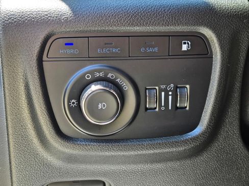 Used 2024 Jeep Grand Cherokee Limited 4xe AWD/4WD image 16