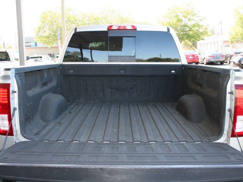 Used 2018 Chevrolet Silverado 1500 LTZ Z71 w/ LTZ Plus Package AWD/4WD image 26