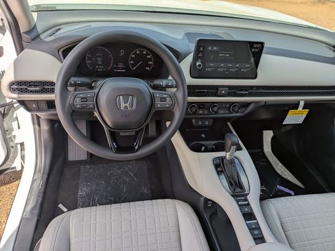 New 2026 Honda HR-V LX image 13