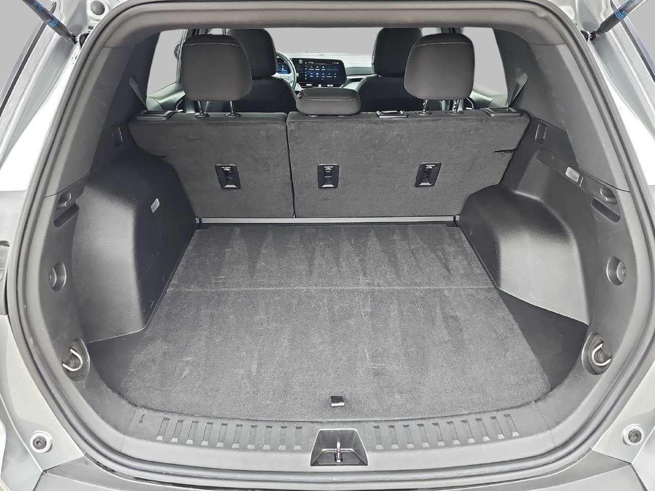 Used 2025 Chevrolet Equinox LT FWD image 15