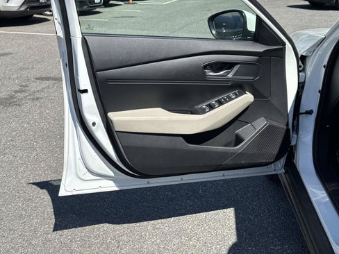 Used 2025 Honda Accord LX image 17