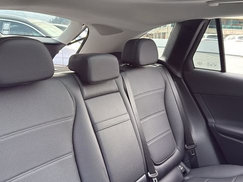 New 2025 Mercedes-Benz GLC 350e 4MATIC image 32