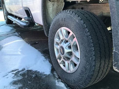 Certified 2025 Chevrolet Silverado 2500 LT w/ Convenience Package image 12