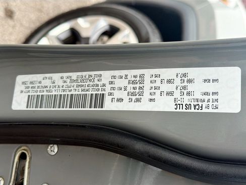 Used 2019 Jeep Compass Limited w/ Advanced Safety Group image 43