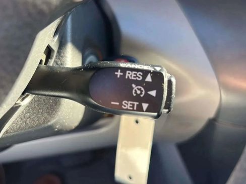 Used 2011 Toyota RAV4 2WD w/ 3rd Row image 34