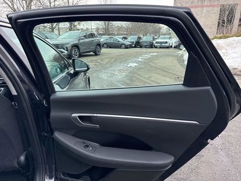 Certified 2023 Hyundai Sonata SEL w/ Convenience Package image 30