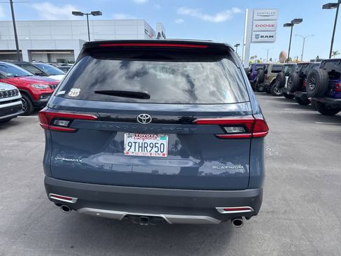 Used 2025 Toyota Grand Highlander AWD Hybrid image 21