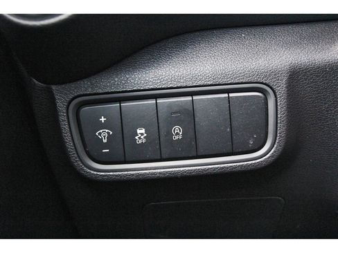 Used 2025 Kia Soul LX image 22