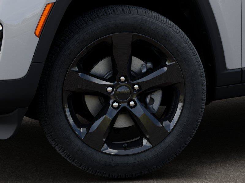 New 2025 Jeep Grand Cherokee Limited w/ Black Appearance Package AWD/4WD image 8