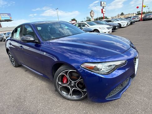 Used 2022 Alfa Romeo Giulia Ti AWD/4WD image 1