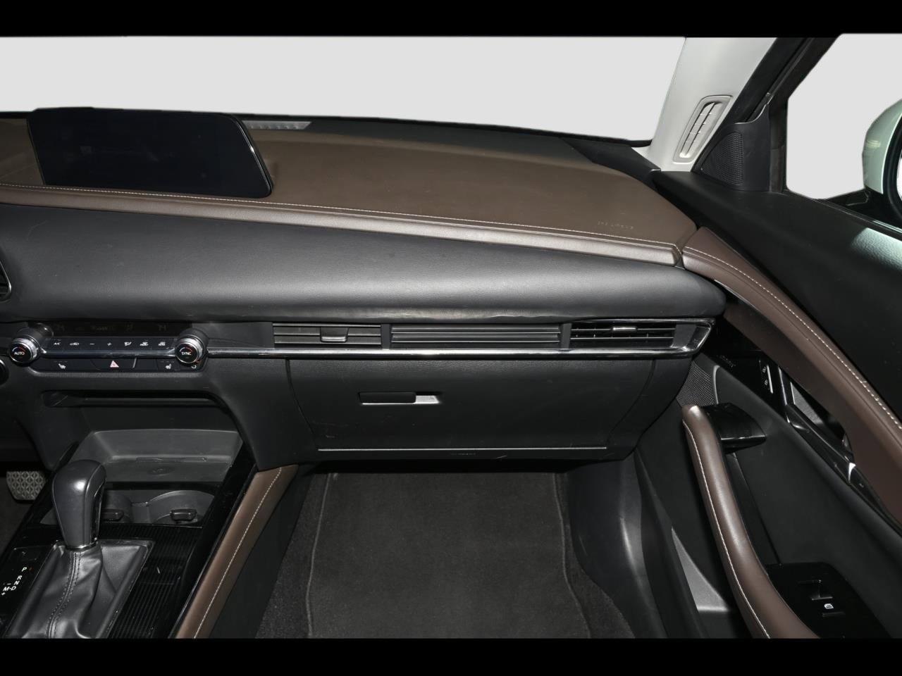 Certified 2024 MAZDA CX-30 AWD 2.5 S w/ Premium Package image 18