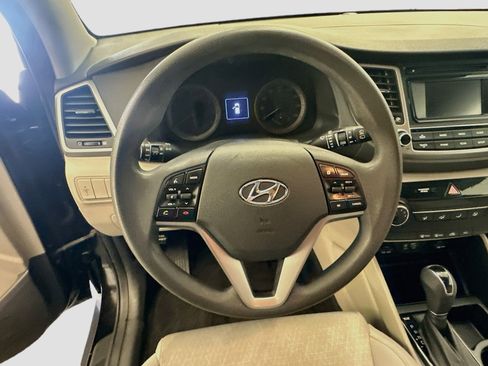 Used 2017 Hyundai Tucson SE w/ SE Popular Package 02 AWD/4WD image 18