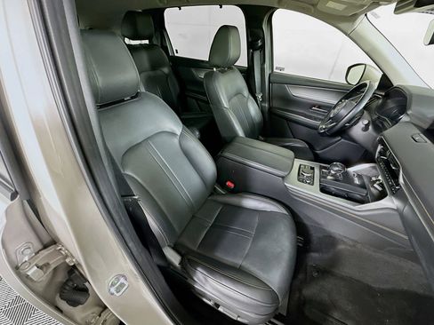 Used 2025 MAZDA CX-90 3.3 Turbo w/ Preferred Package AWD/4WD image 34