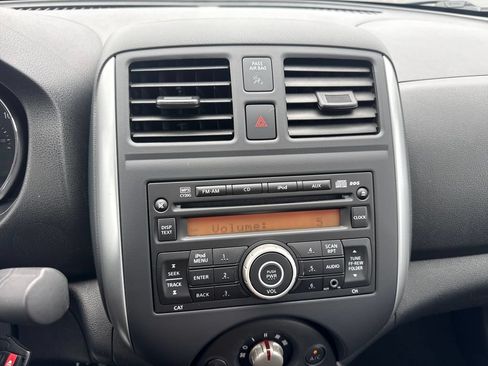 Used 2012 Nissan Versa SV w/ Convenience Pkg FWD image 29