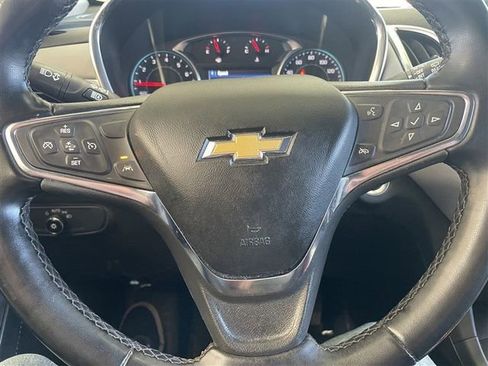 Used 2023 Chevrolet Equinox LT image 16
