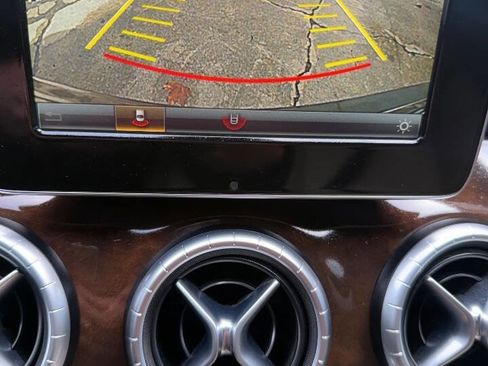 Used 2016 Mercedes-Benz CLA 250 image 12