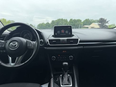 Used 2015 MAZDA MAZDA3 i Touring w/ Technology Package FWD image 15