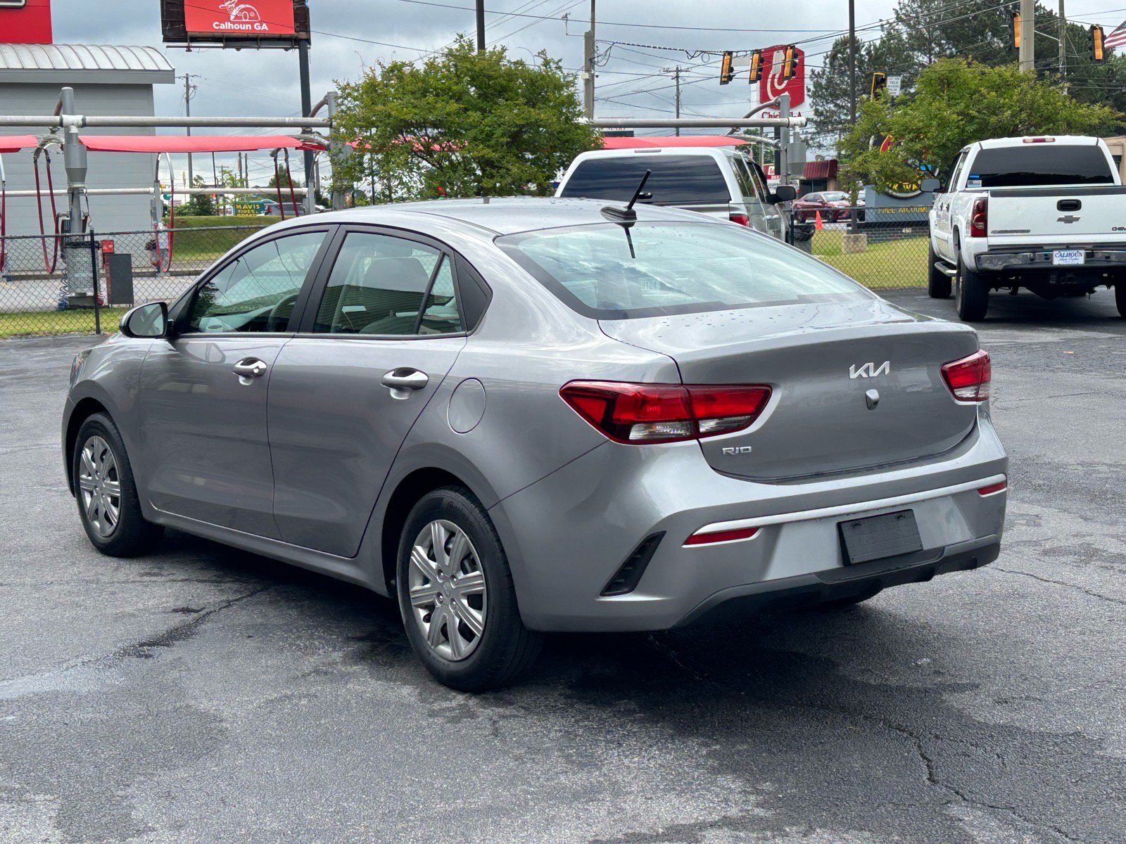 Used 2023 Kia Rio S FWD image 4