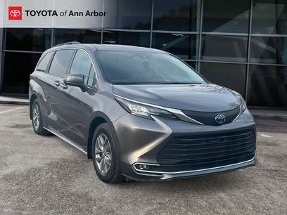 Used 2024 Toyota Sienna XLE