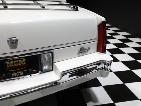 Used 1988 Cadillac Eldorado Coupe FWD image 24