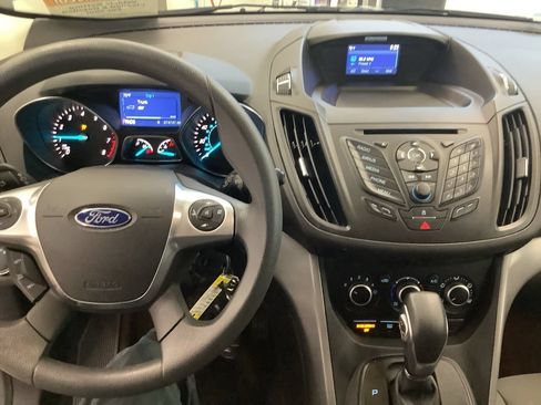 Used 2015 Ford Escape SE AWD/4WD image 9