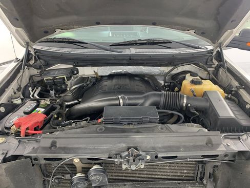 Used 2011 Ford F150 XLT w/ XLT Chrome Pkg RWD image 9
