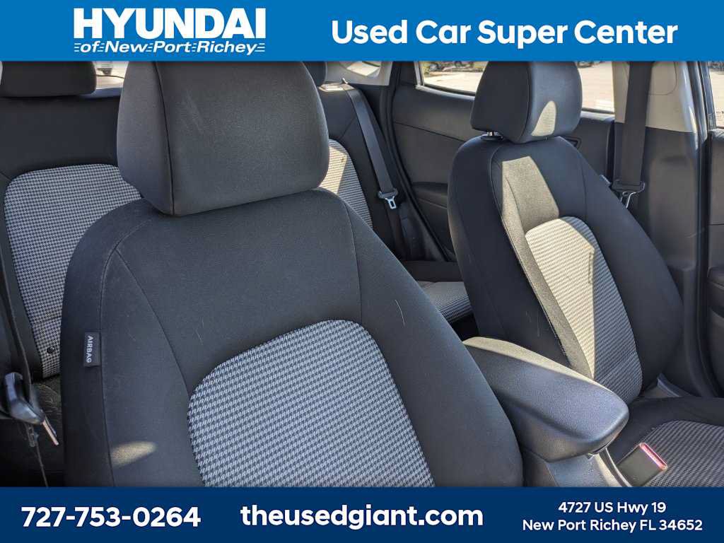Used 2022 Hyundai Kona SE FWD image 6