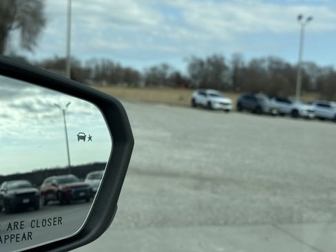 Certified 2022 GMC Terrain SLT w/ Elevation Edition image 37