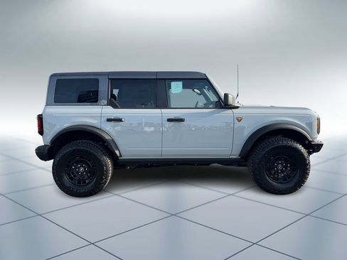 New 2026 Ford Bronco Badlands image 3