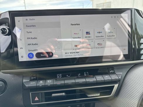 Used 2025 Toyota Camry SE w/ Multimedia Upgrade Package FWD image 26