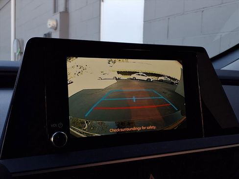 Certified 2025 Toyota Prius Plug-In Hybrid image 9