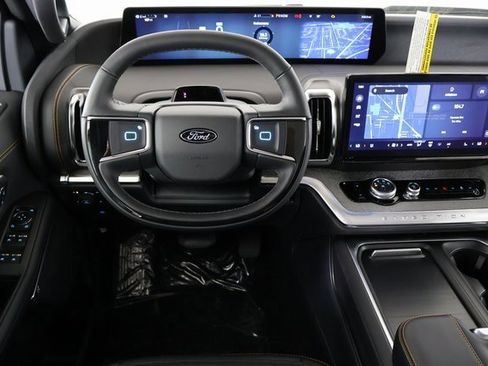 New 2025 Ford Expedition Tremor image 18