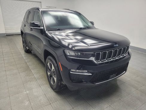 Used 2022 Jeep Grand Cherokee Limited 4xe image 13