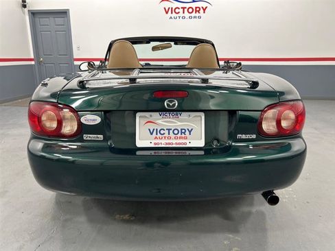 Used 2001 MAZDA MX-5 Miata Base image 21