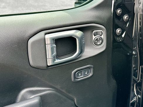 New 2026 Jeep Gladiator Sport AWD/4WD image 21