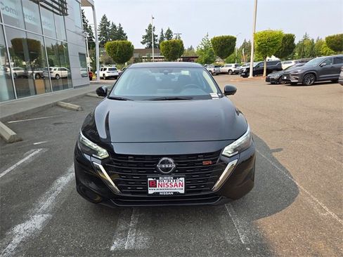 New 2025 Nissan Sentra SR w/ SR Premium Package image 2