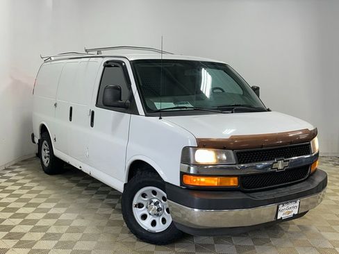 Used 2013 Chevrolet Express 1500 image 3