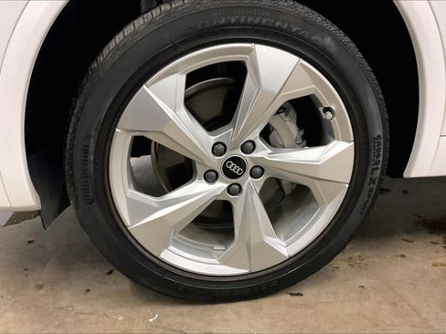 Certified 2023 Audi Q5 2.0T Premium Plus w/ Premium Plus Package image 11