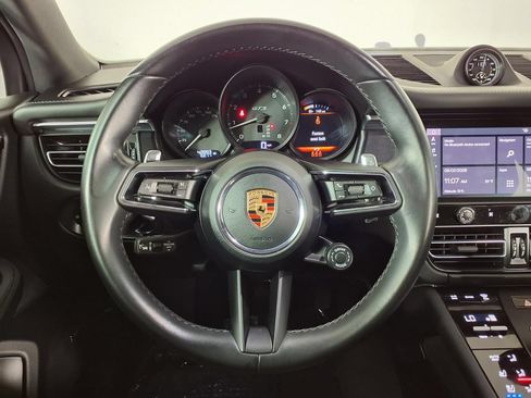 Used 2023 Porsche Macan GTS AWD/4WD image 28