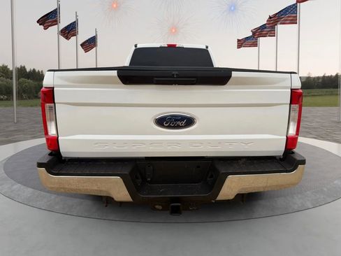 Used 2018 Ford F250 XLT w/ FX4 Off-Road Package image 22