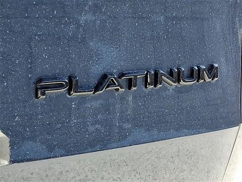 Certified 2025 Toyota Grand Highlander Platinum image 31