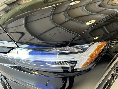 Certified 2023 Volvo S60 B5 Plus w/ Climate Package AWD/4WD image 7