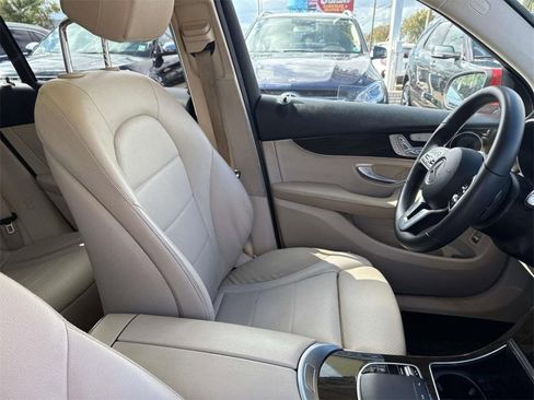 Used 2020 Mercedes-Benz GLC 300 w/ Multimedia Package image 10