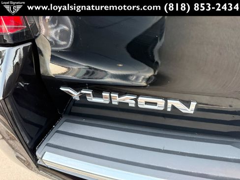 Used 2020 GMC Yukon Denali w/ Denali Ultimate Package image 8