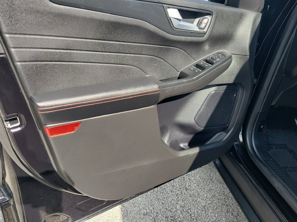 Used 2023 Ford Escape ST-Line w/ Tech Pack #1 AWD/4WD image 20